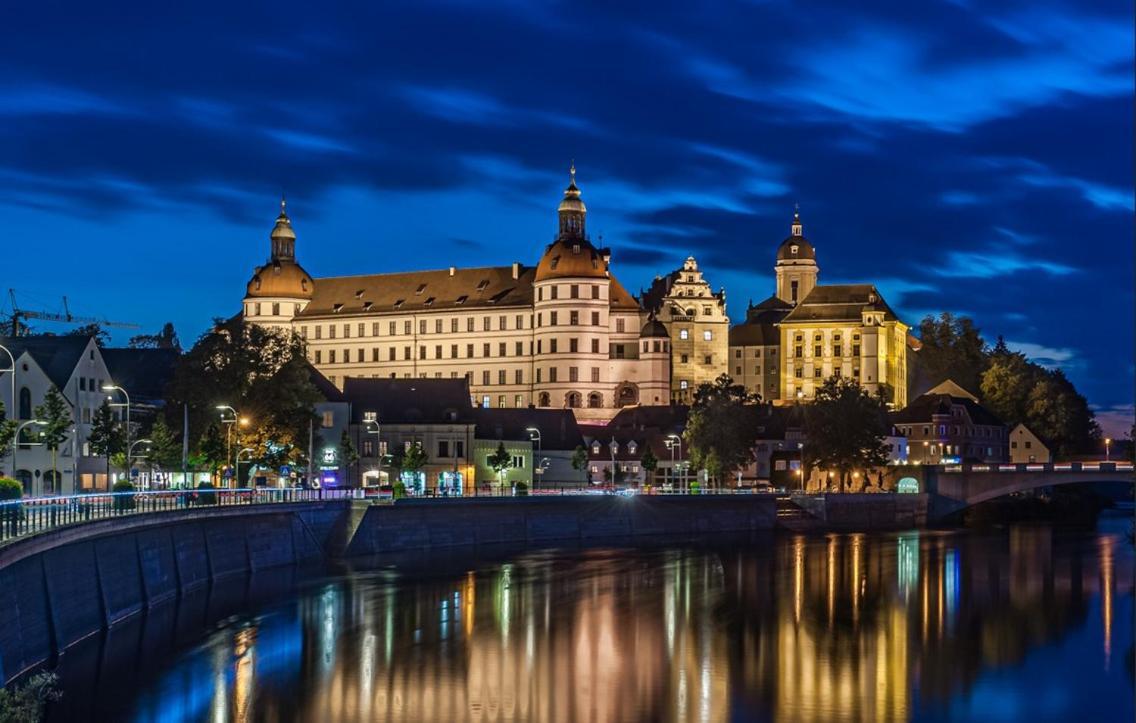 Neuburg Ferienwohnung Am Schloss Neuburg an Der Donau Exteriér fotografie